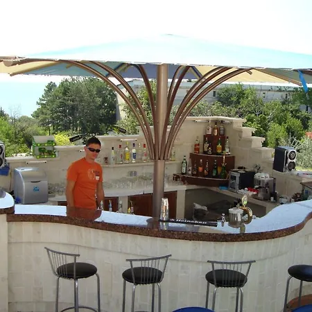 Ξενοδοχείο Fiesta